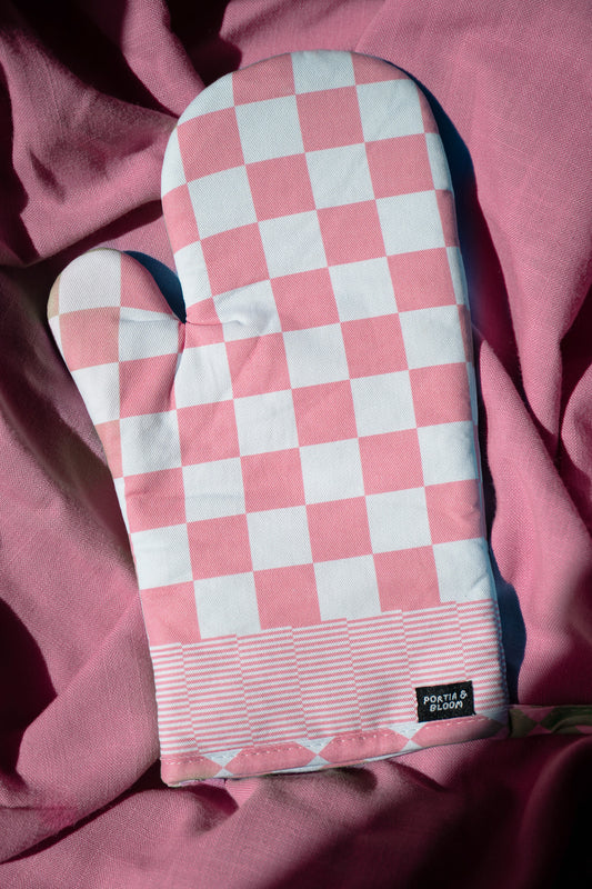 Pink Checkered Oven Mitt