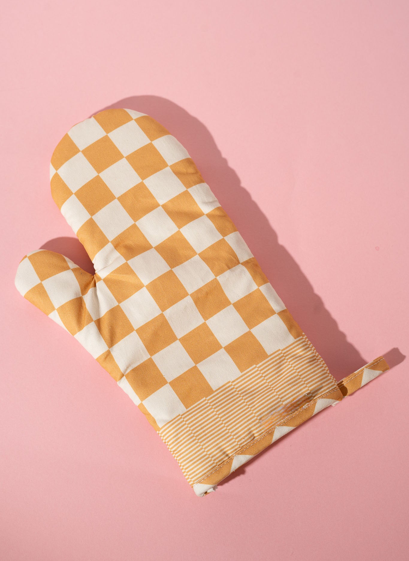 Yellow Checkered Oven Mitt